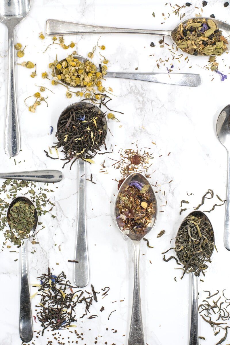 茶湯色澤，金黃明亮 | Tea liquor color, golden and bright